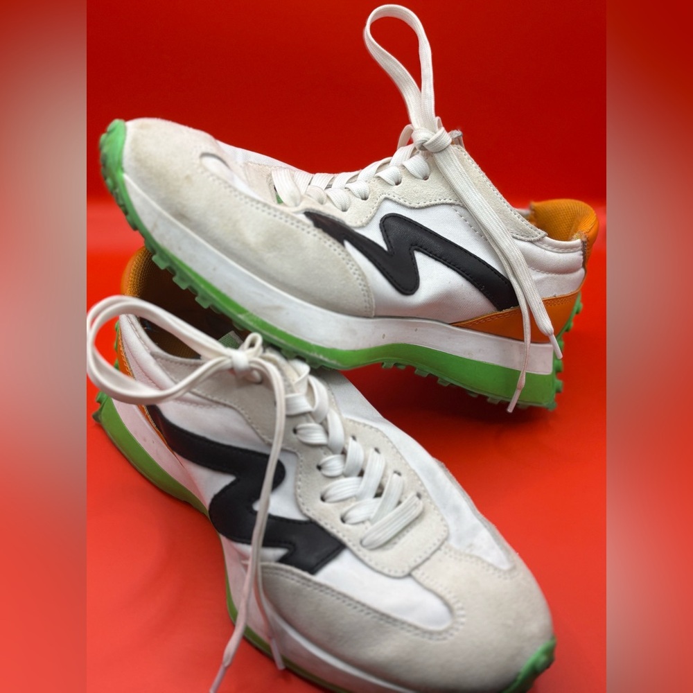 Steve Madden Sneakers